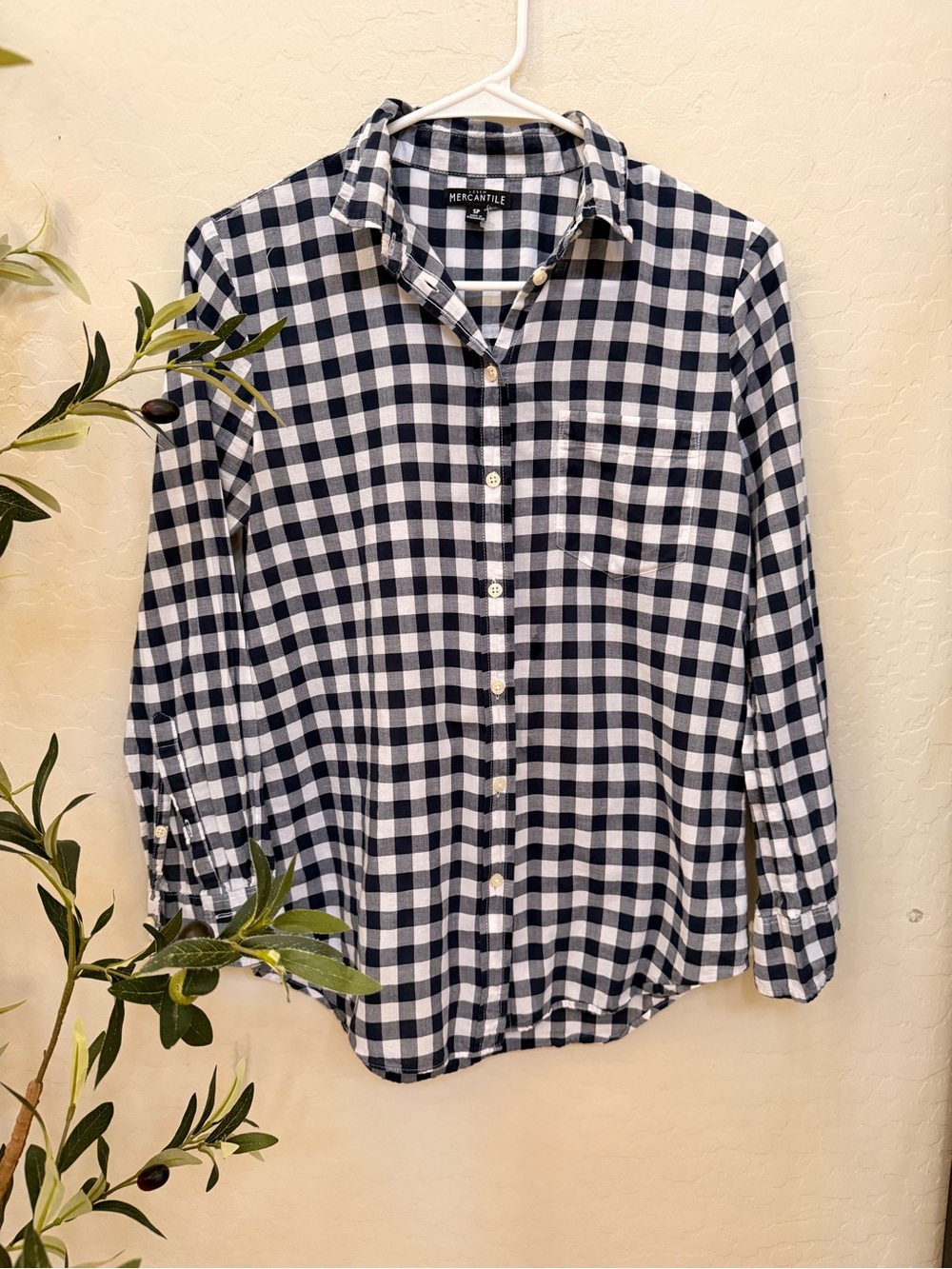 J.Crew Black & White Gingham Button-Up Shirt - Classic Women's Top - Picture 2 of 7